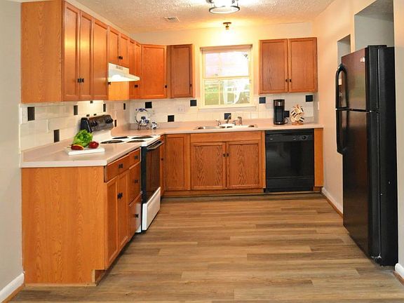 Foto del edificio - 4204 Tremont St