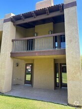 Building Photo - 800 E Country Club Dr