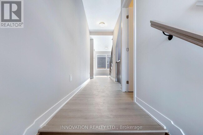 Building Photo - 18 Pumice Pl