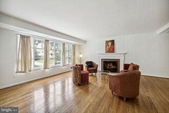 Building Photo - 7009 Capitol View Dr