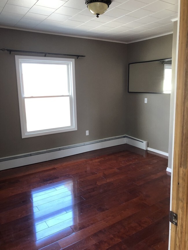 Foto del edificio - 148 Allen St