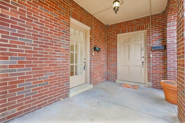 Foto del edificio - 1711 Primrose Ave