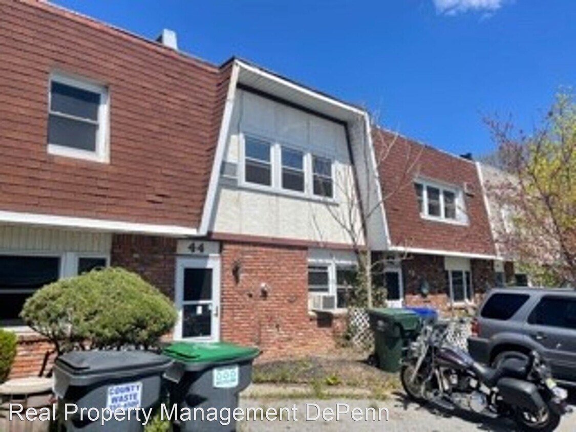 Building Photo - 3 br, 1.5 bath House - 44 Sarah Lane