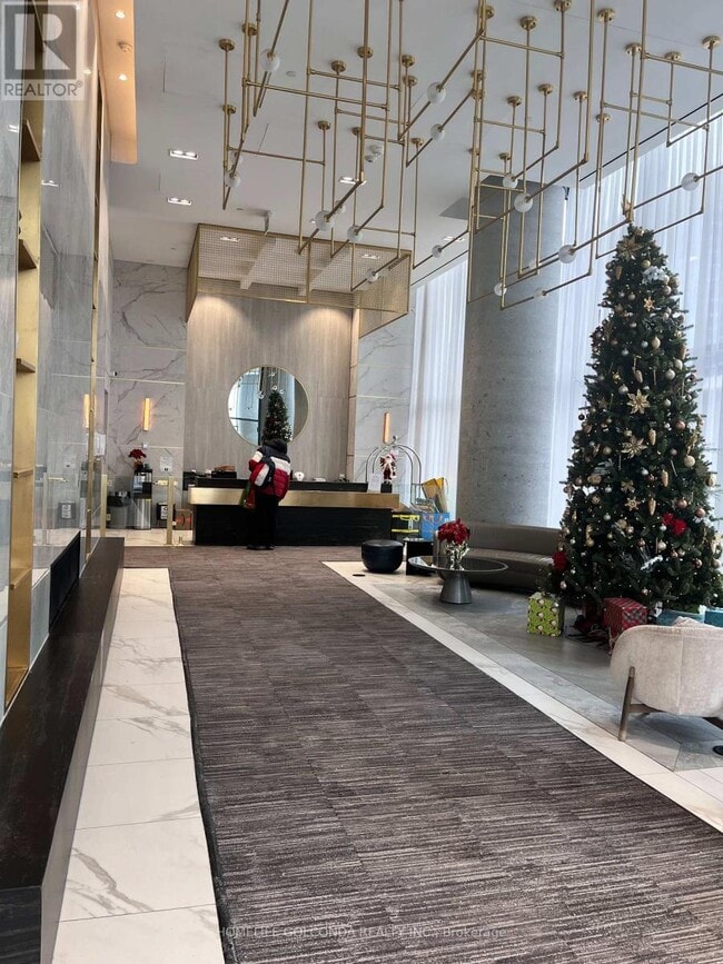 Building Photo - 5 Buttermill Ave.