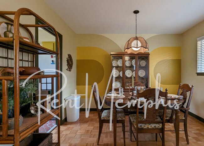 Foto del edificio - 1607 Forest Ave