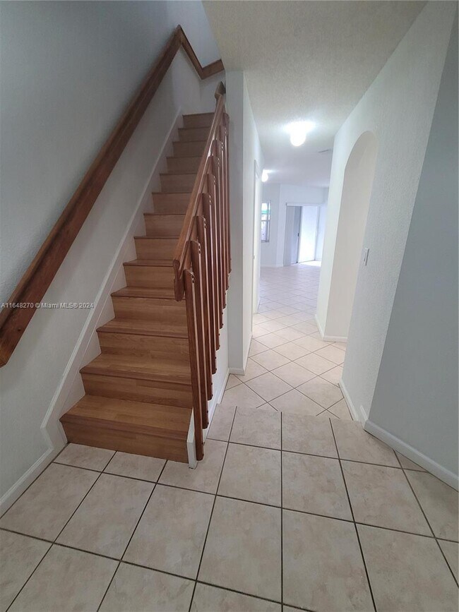 Foto del edificio - 14385 SW 120th Ct