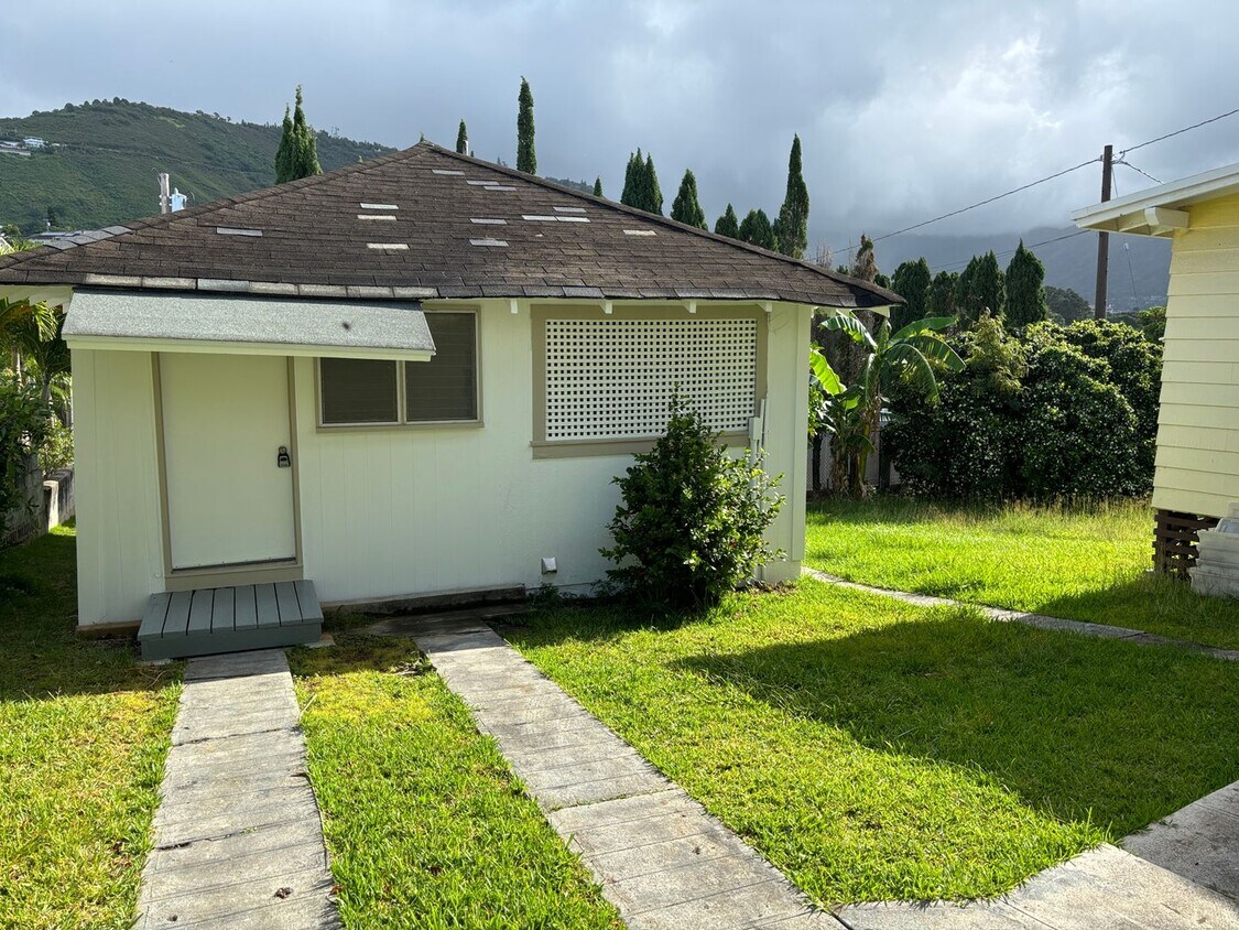 1936 Vancouver Dr, Honolulu, HI 96822 House Rental in Honolulu, HI