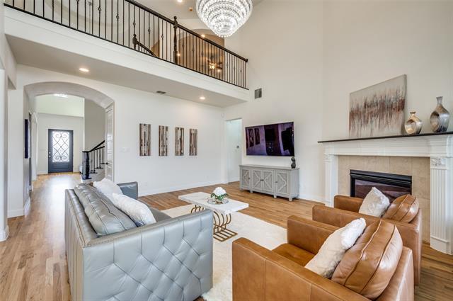 Building Photo - 741 Almeda Dr