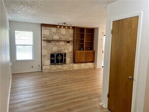 Building Photo - 8418 Fathom Cir