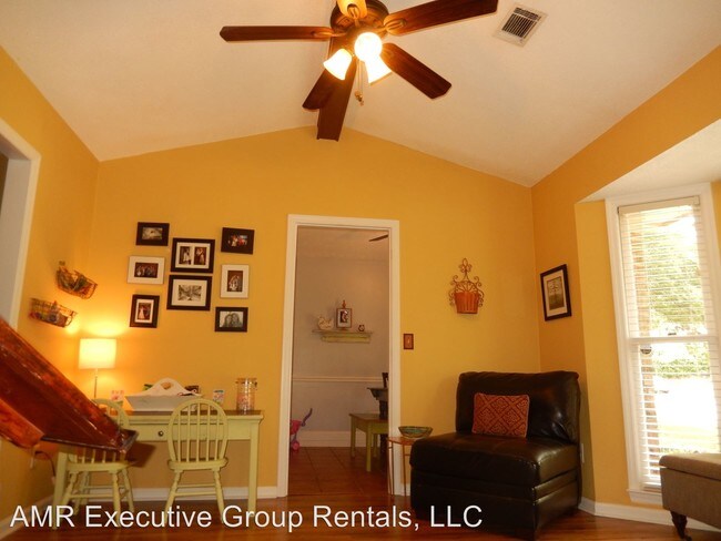 Building Photo - 7121 Affirm Ln