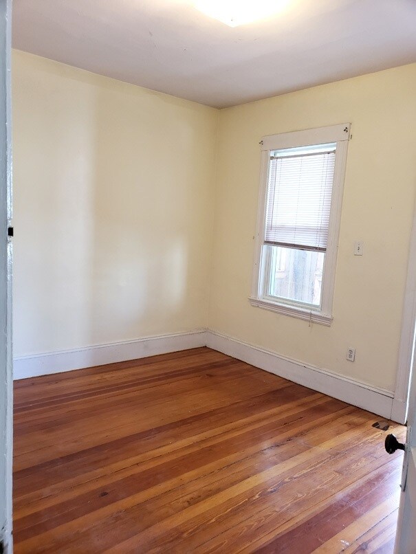 Building Photo - 348 Faneuil St