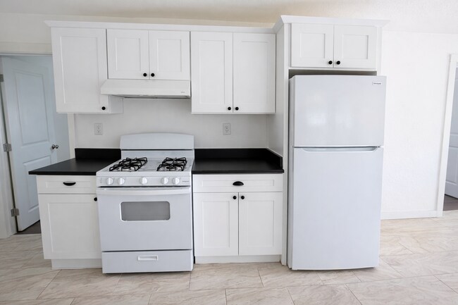 Building Photo - 1411 Lamar St