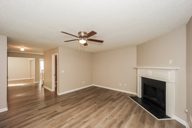 Building Photo - 6891 Derby Ave