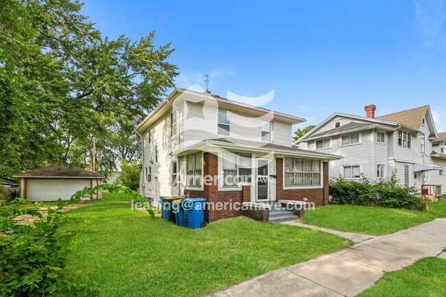 Foto del edificio - 522 E 3rd St