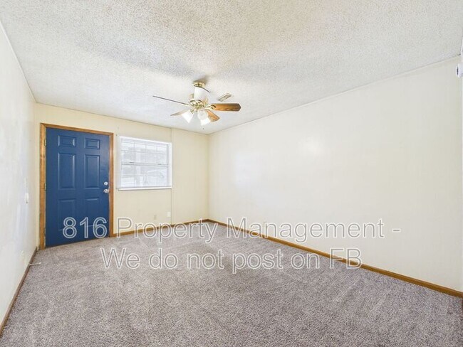 Foto del edificio - 402 S Commercial Ave