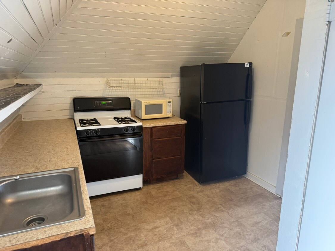 Foto principal - 907 Rood Ave