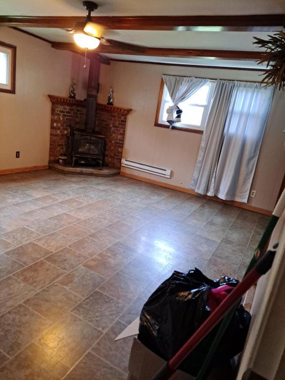 Foto del edificio - 758 S Huth Rd