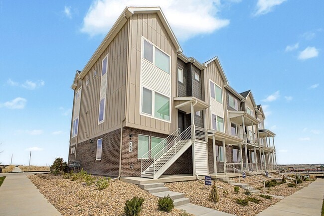 Photo - 707 Saddle Dr Apartment