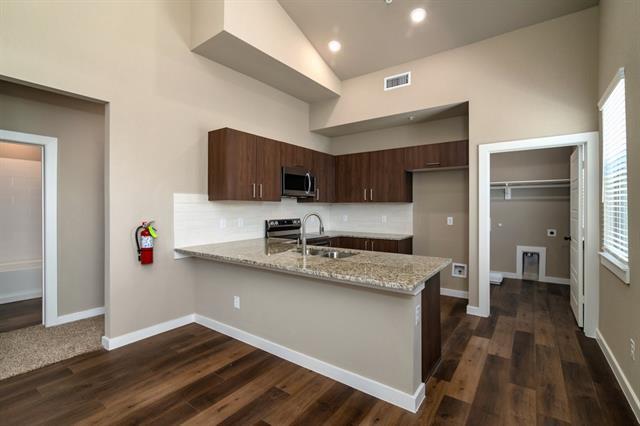 Building Photo - 742 Fallow Dr