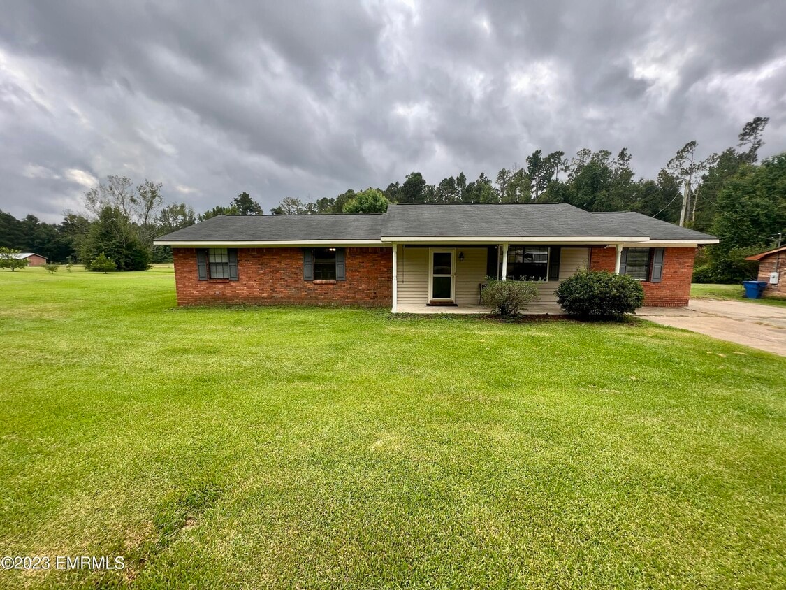 922 Lost Horse Rd, Meridian, MS 39305 House Rental in Meridian, MS