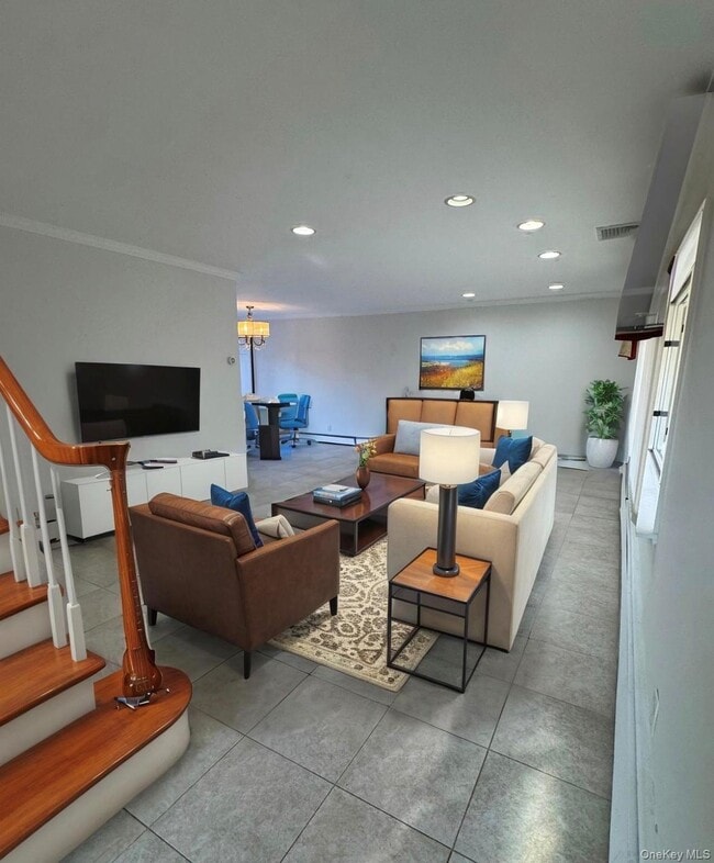 Foto del edificio - 12 Chadwick Rd