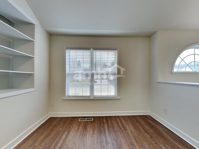Building Photo - 4735 Eagle Path
