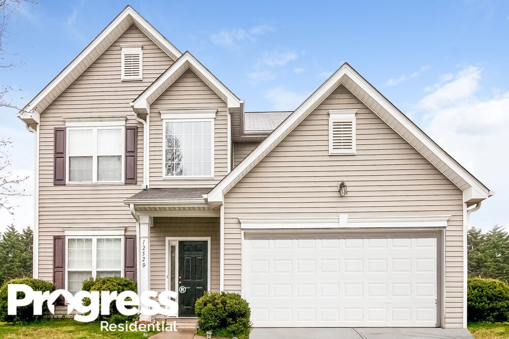 12529 Oakton Hunt Dr, Charlotte, NC 28262 House Rental in Charlotte