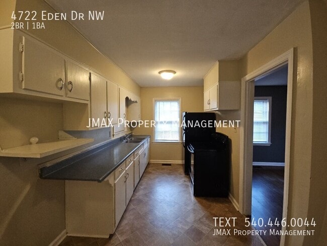 Building Photo - 4722 Eden Dr NW