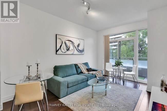 Building Photo - 17 Ruddington Dr