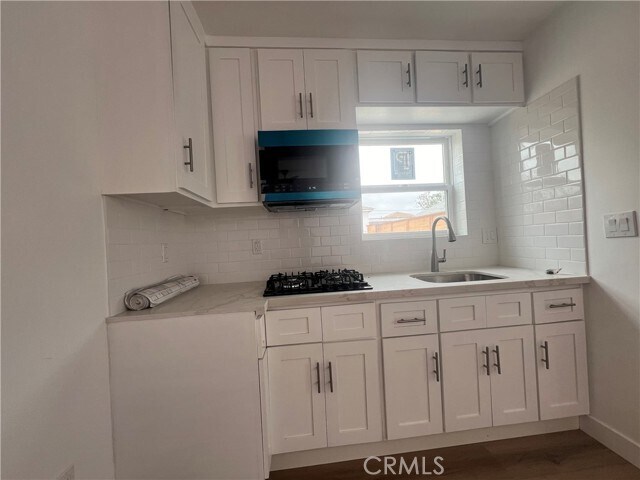 Primary Photo - 2418 E Adana St