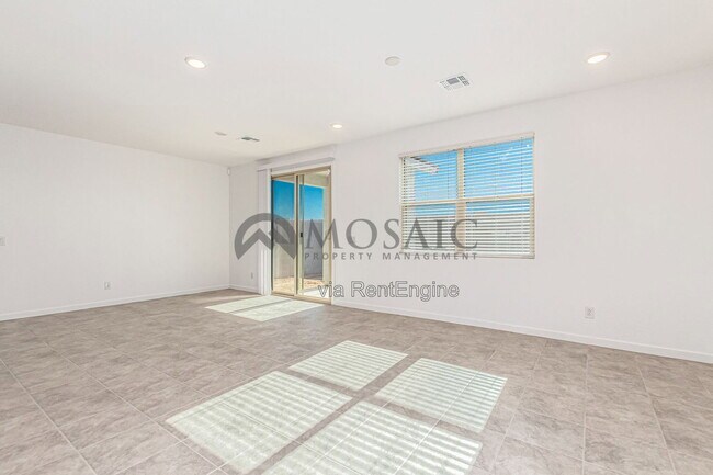 Building Photo - 8821 W Agora Ln