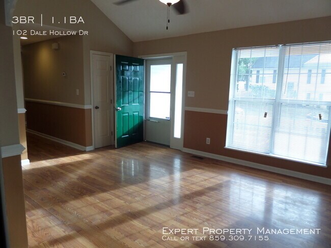 Building Photo - 102 Dale Hollow Dr