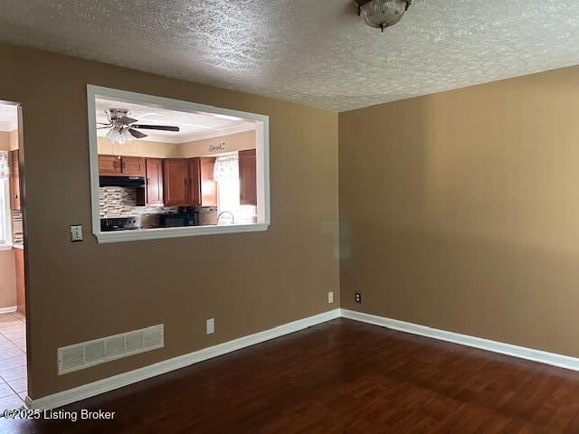 Building Photo - 3405 Eva Rd