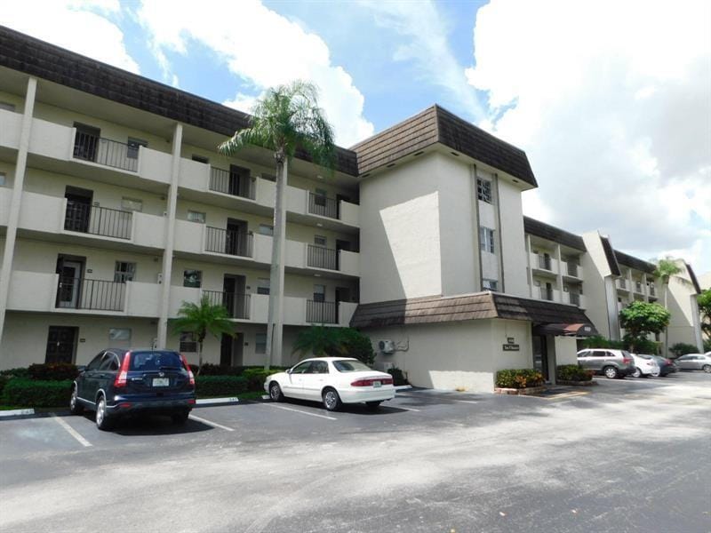 Primary Photo - 6080 NW 44th St