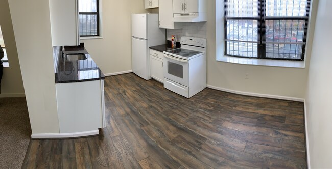 Kitchen - 55 M St NW