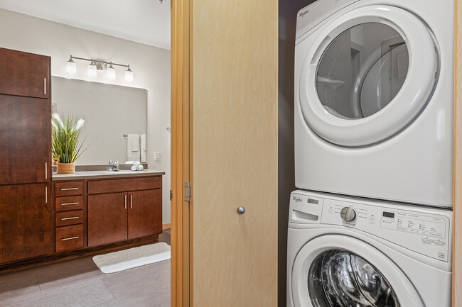 Elan Apartments In Unit Washer ad Dryer - Elan