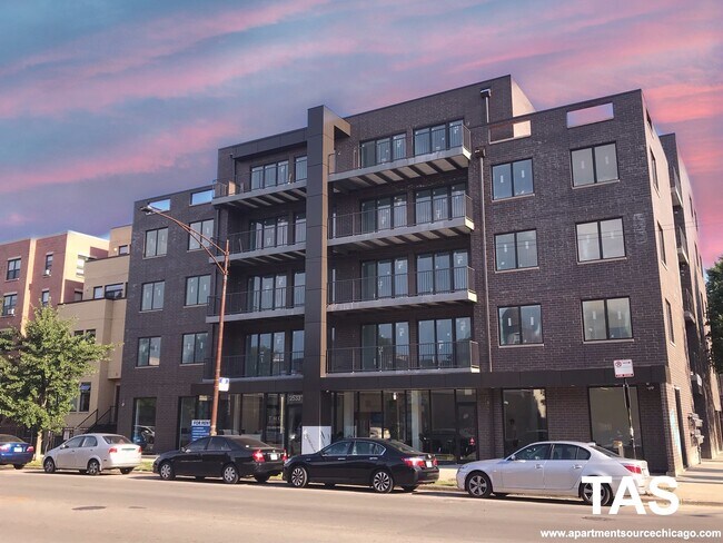 Building Photo - 2535 W Fullerton Ave