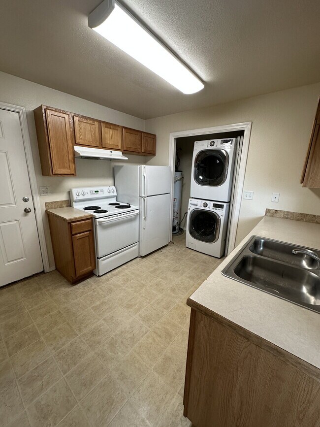 Foto del edificio - Lower Leval 2 Bed 1 Bath