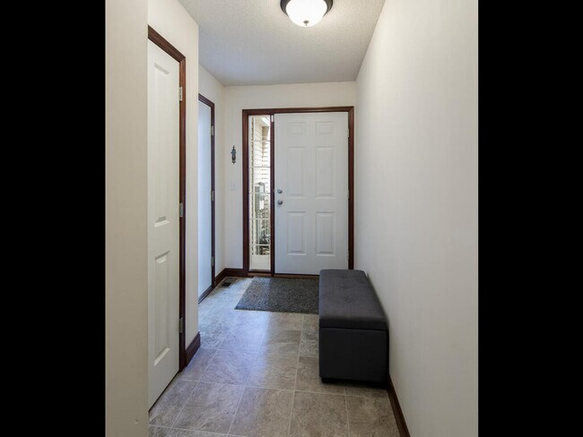 Foto del edificio - 501 Stonewood Ln