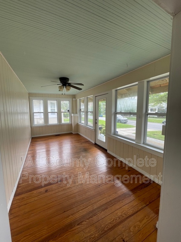 Foto del edificio - 2741 Oak St