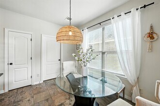 Building Photo - 26507 Grey Sparrow Dr