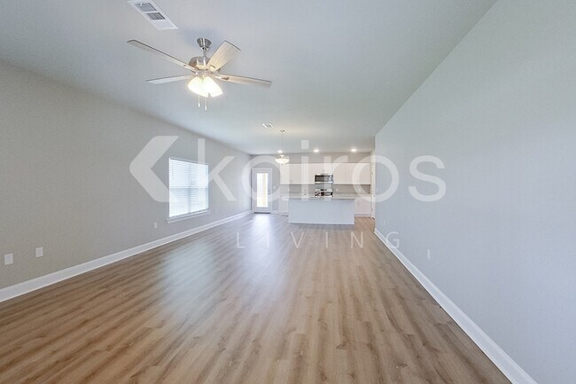 Foto del edificio - 22851 Monterey Ave