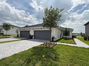 Building Photo - 1651 Pelican Post Pl