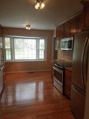 Building Photo - 107 Canterbury Ct