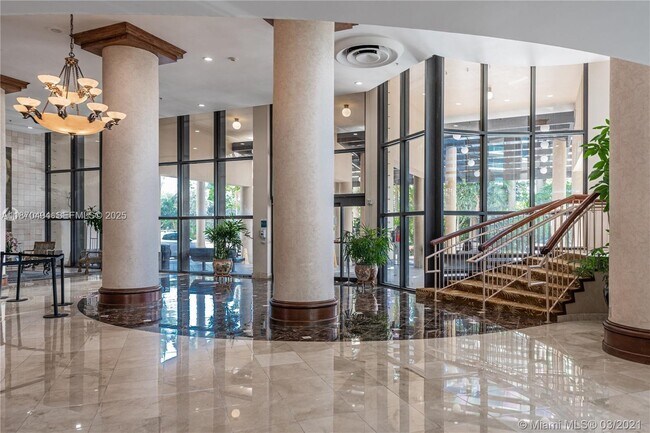 Foto del edificio - 10185 Collins Ave