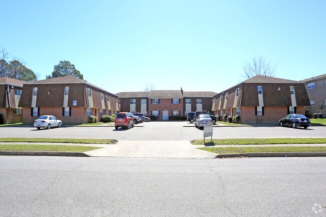 Building Photo - Bay View Square