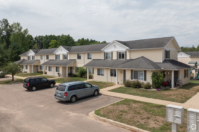 Building Photo - Berry Bush Village