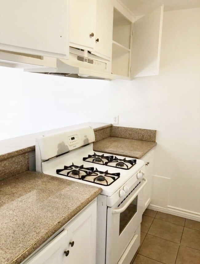 Foto del edificio - 16615 S Denver Ave