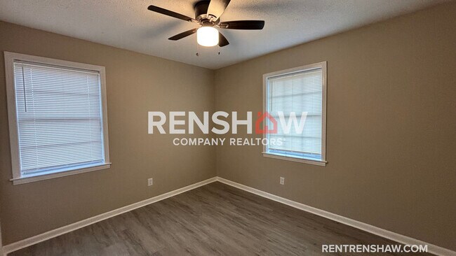 Foto del edificio - 3919 Dante Ave