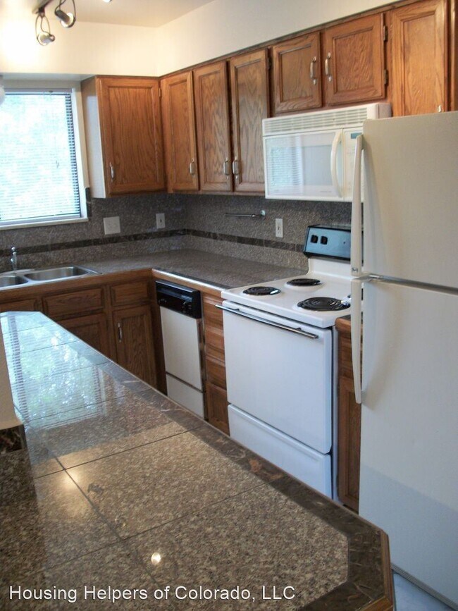 Foto del edificio - 4909 Eisenhower Dr